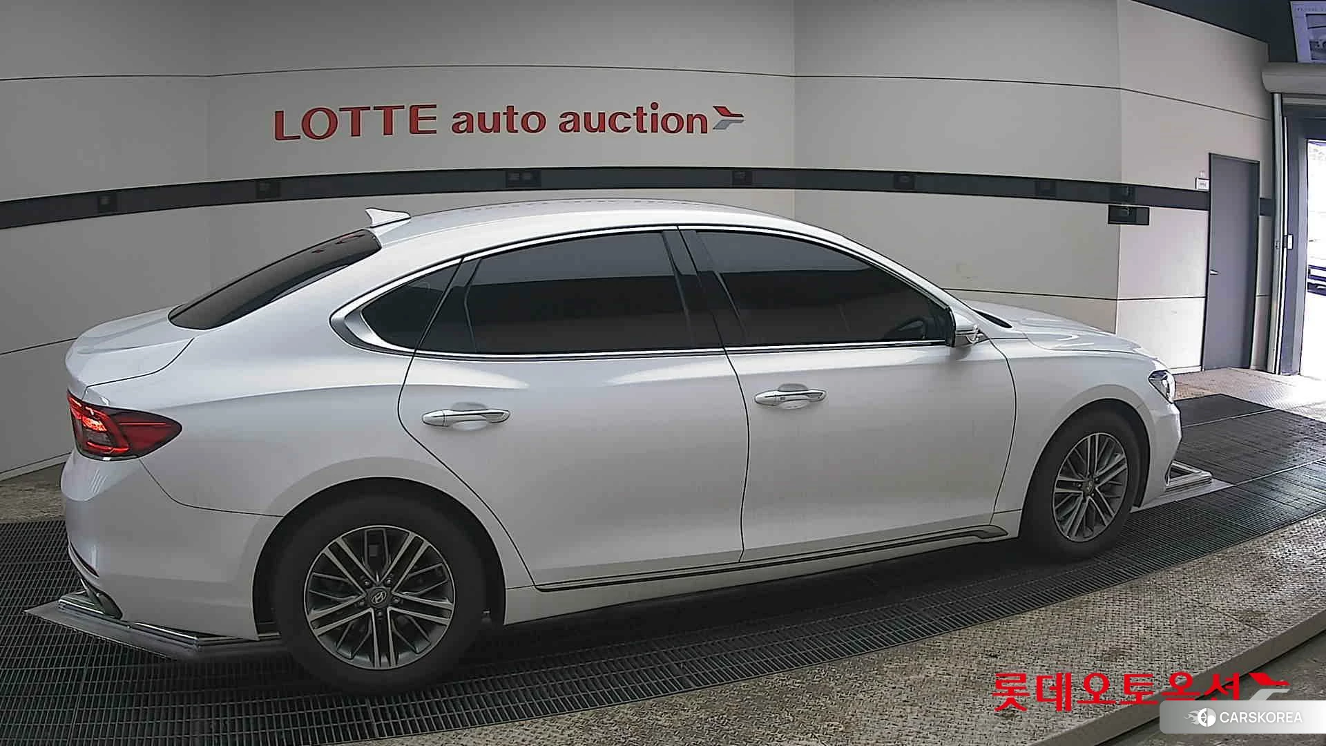 Hyundai Grandeur id 3875814 из Кореи 9