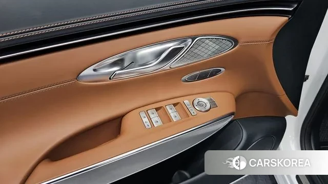 Genesis GV70 id 3365901 из Кореи 9