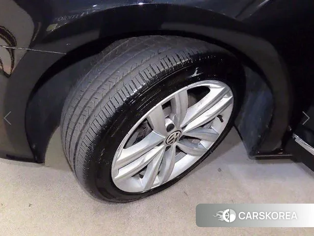 Volkswagen The New Passat id 3243989 из Кореи 9