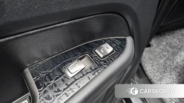 Ssangyong Rexton Sports id 3718456 из Кореи 9