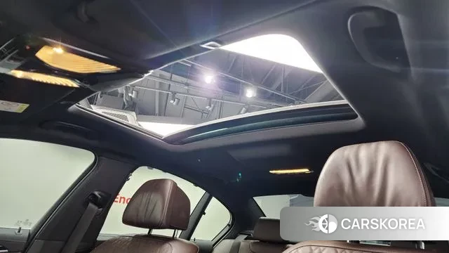 BMW 5 Series (G30) id 3701928 из Кореи 9