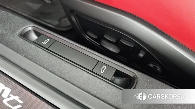 Porsche 911(992) id 3246769 из Кореи 9