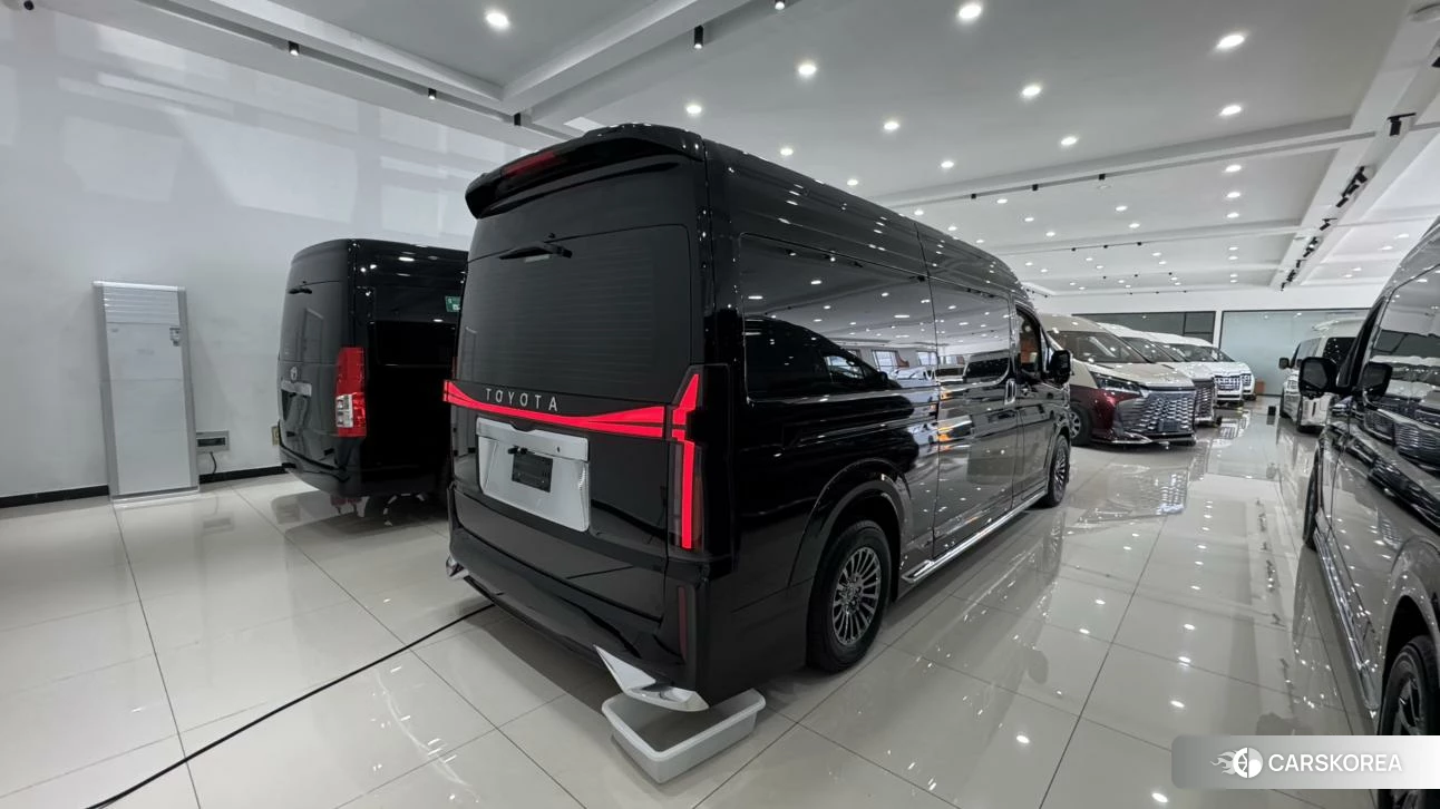 Toyota Hiace id 4468115 из Китая 9