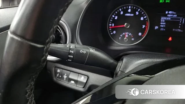 Kia Come New K3 id 3616422 из Кореи 9