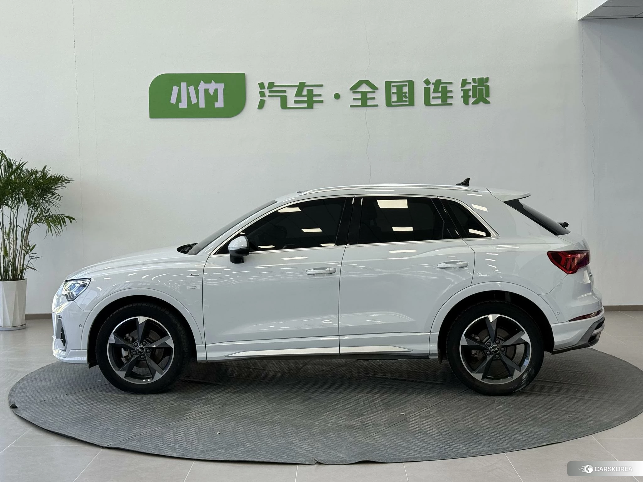 Audi Q3 id 4512623 из Китая 9