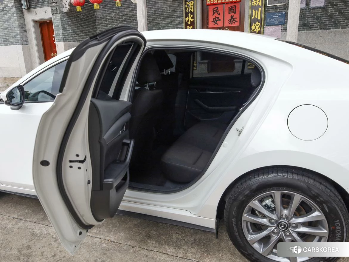 Mazda 3 id 4498893 из Китая 9