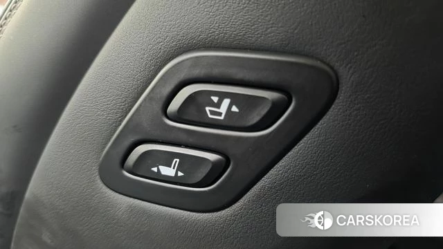 Genesis G90 id 3866904 из Кореи 9