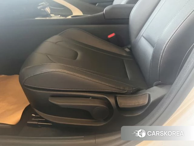 Hyundai Elantra id 4290750 из Китая 9