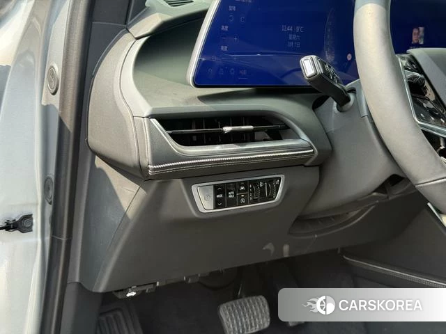 Cadillac GT4 id 3920805 из Китая 9