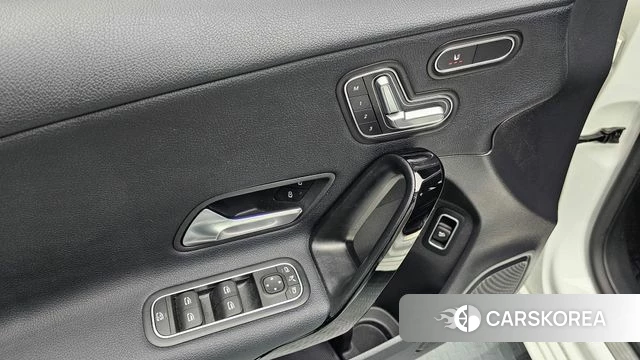 Mercedes-Benz A-Class W177 id 4490160 из Кореи 9