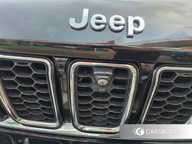 Jeep Grand Cherokee (WL) id 4609066 из Кореи 9