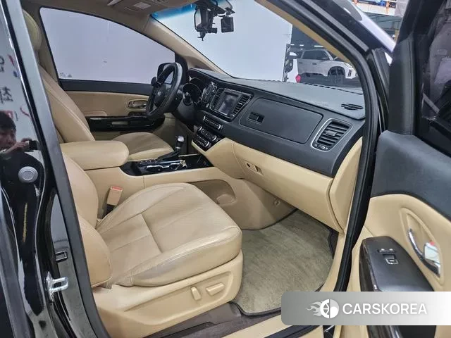 Kia The New Carnival id 3356903 из Кореи 9