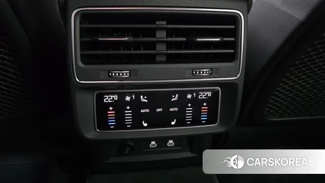 Audi RSQ8 (4M) id 3334038 из Кореи 9