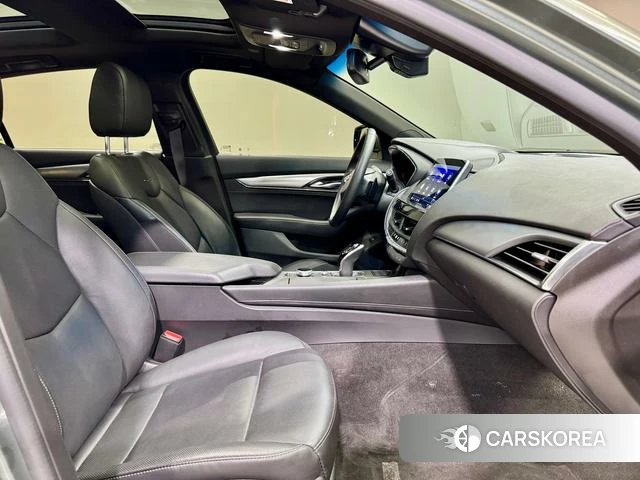 Cadillac CT5 id 3902029 из Китая 9