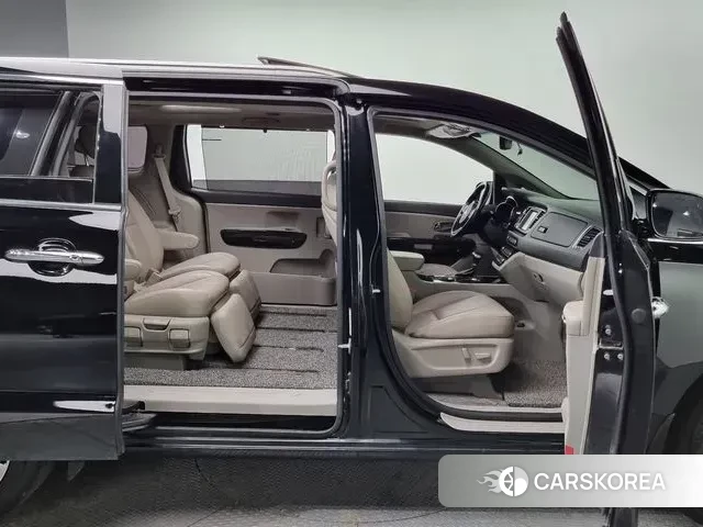 Kia The New Carnival id 2966596 из Кореи 9