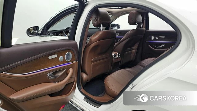 Mercedes-Benz E-Class W213 id 4595701 из Кореи 9