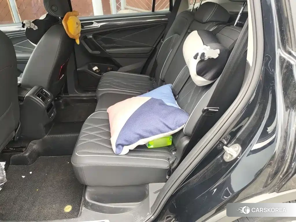 Volkswagen Tiguan L id 4622532 из Китая 9