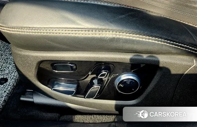 Genesis G90 id 3090610 из Кореи 9