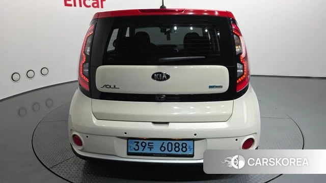 Kia Soul EV id 4378018 из Кореи 9
