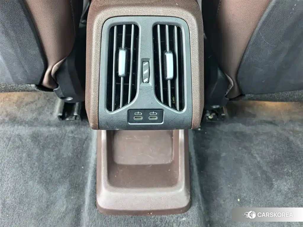 BMW iX1 id 4653977 из Китая 9