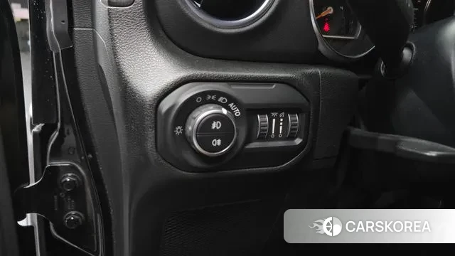 Jeep Wrangler (JL) id 3524318 из Кореи 9