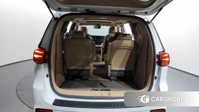 Kia The New Carnival id 4251072 из Кореи 9