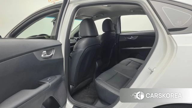 Kia Come New K3 id 3852763 из Кореи 9