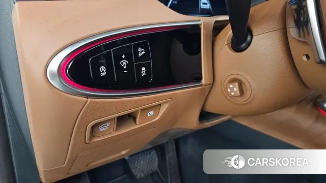 Genesis GV70 id 3640632 из Кореи 9