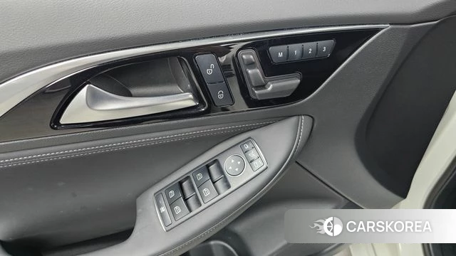 Infiniti Q30 id 4530673 из Кореи 9