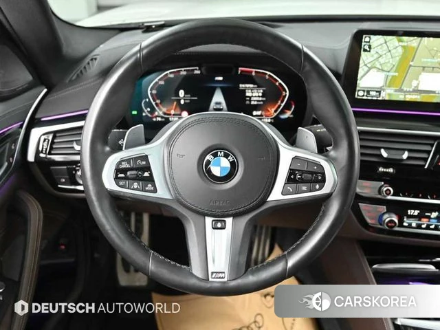 BMW 5 Series (G30) id 3833074 из Кореи 9