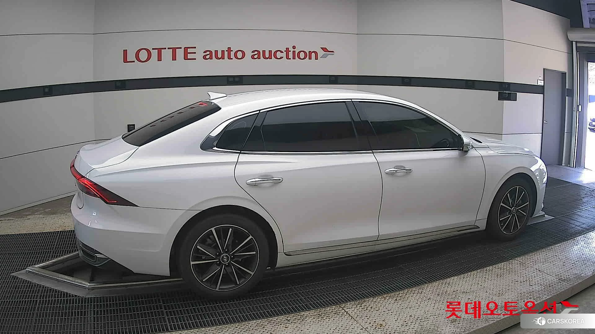 Hyundai Grandeur id 4679311 из Кореи 9
