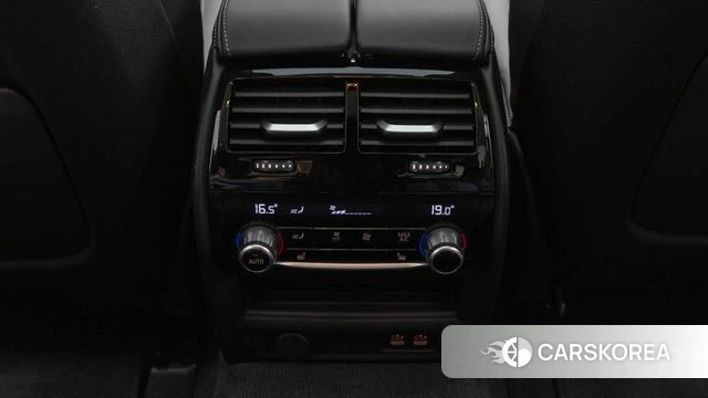 BMW 5 Series (G30) id 3838663 из Кореи 9