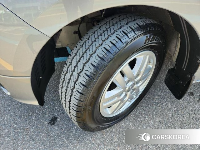 Hyundai The New Grand Starex id 3936493 из Кореи 9