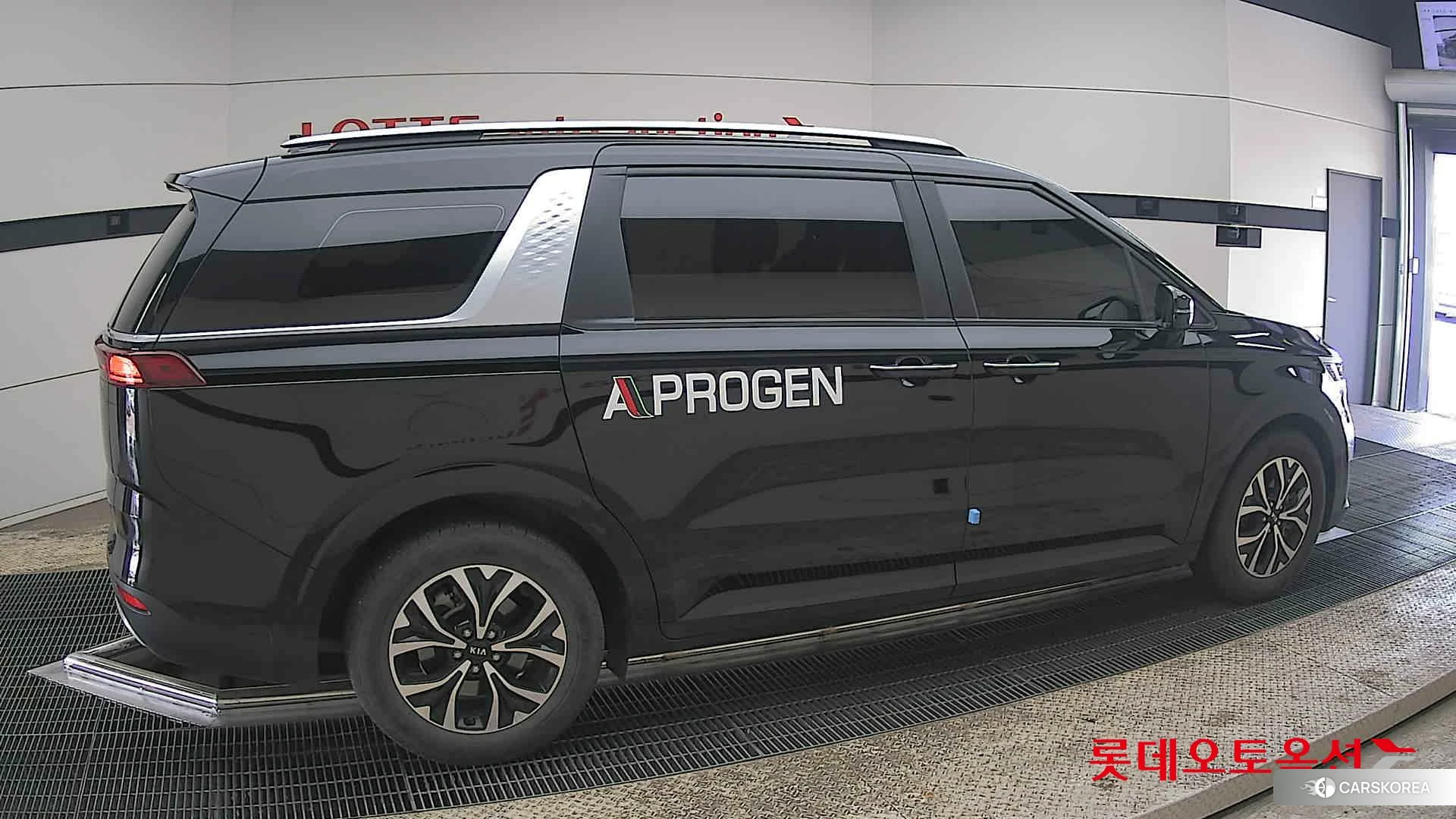 Kia Carnival id 3882133 из Кореи 9