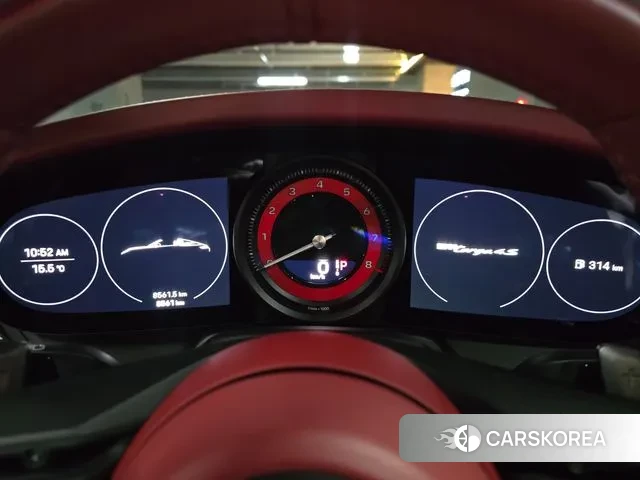 Porsche 911(992) id 3716025 из Кореи 9