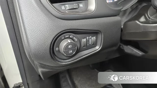 Jeep Renegade id 3766191 из Кореи 9