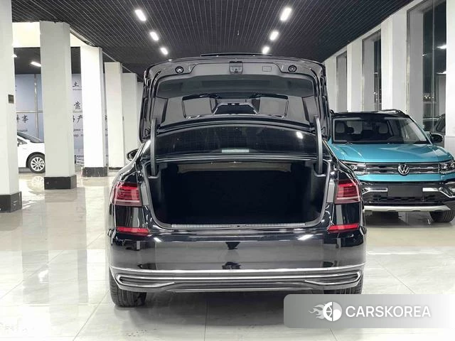Volkswagen Passat id 4328779 из Китая 9