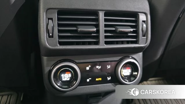 Land Rover Range Rover Velar id 4532949 из Кореи 9