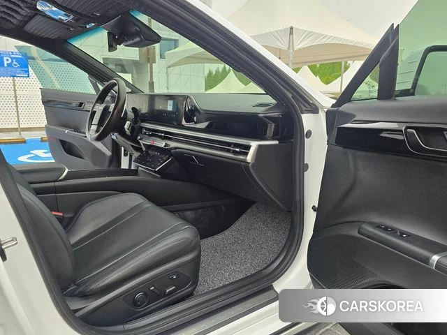Hyundai Grandeur (GN7) id 4262681 из Кореи 9