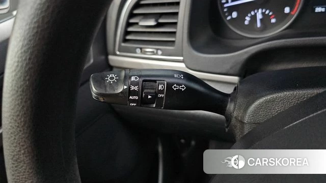 Hyundai Avante AD id 4610478 из Кореи 9