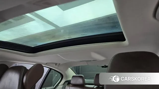 BMW 5 Series (G30) id 3697915 из Кореи 9