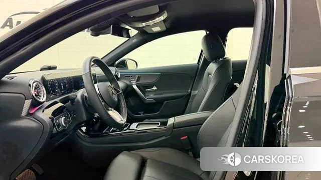 Mercedes-Benz A-Class W177 id 3775842 из Кореи 9