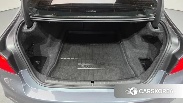 BMW 5 Series (G30) id 4496817 из Кореи 9