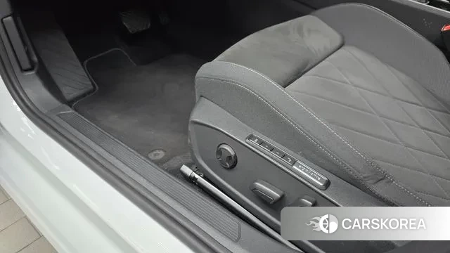 Volkswagen Golf 8th Generation id 3316738 из Кореи 9