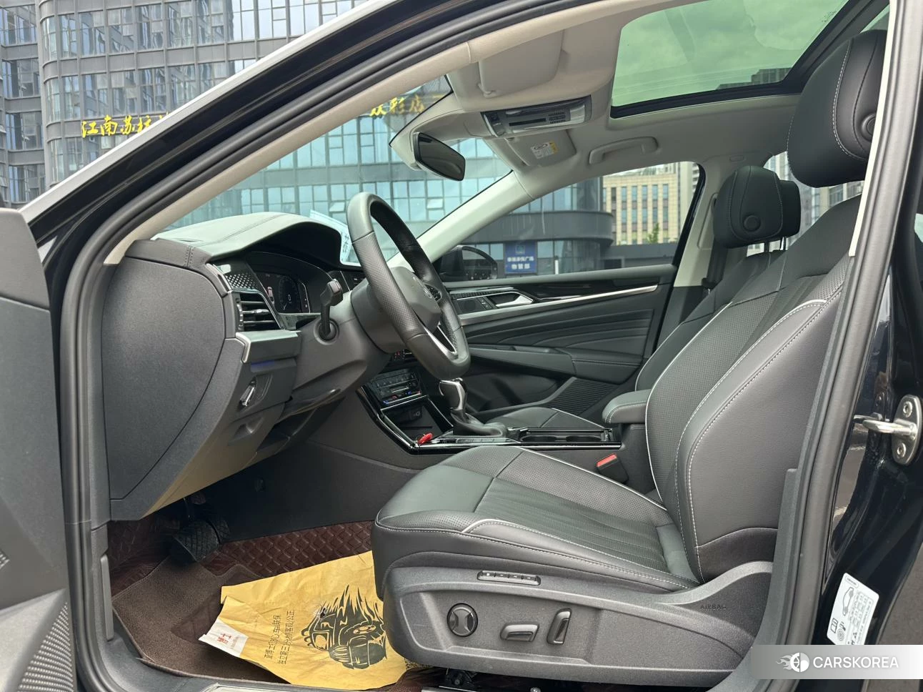 Volkswagen Passat id 4440663 из Китая 9