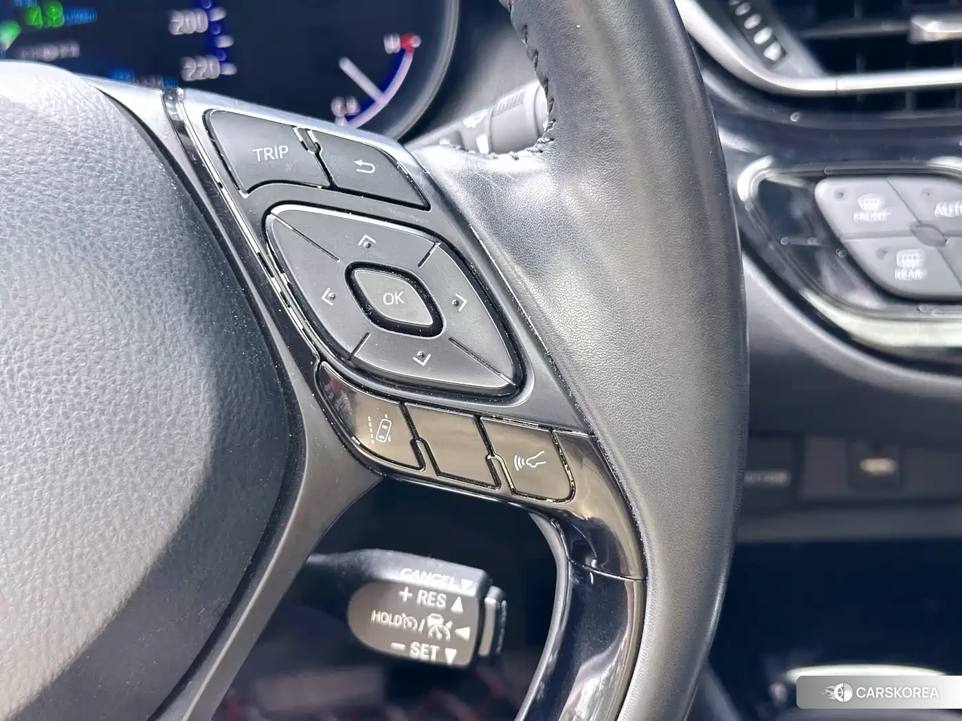 Toyota C-HR id 4547579 из Китая 9