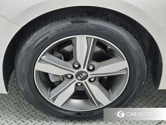 Kia The New K3 id 3470029 из Кореи 9