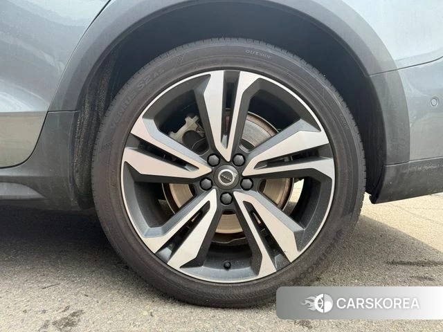 Volvo V60 Cross-Country 2nd Generation id 4310558 из Кореи 9