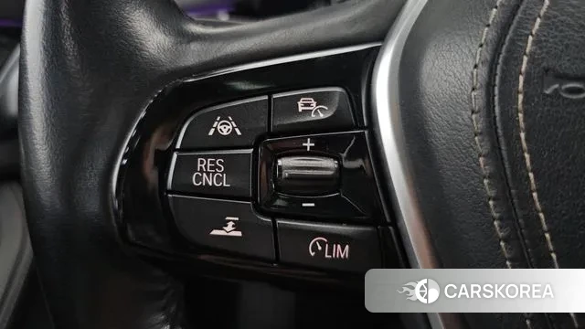 BMW 5 Series (G30) id 3698432 из Кореи 9