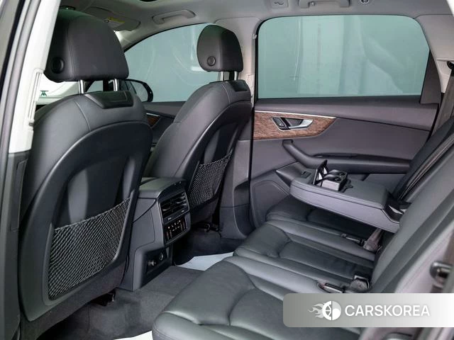 Audi Q7 id 4210140 из Китая 9